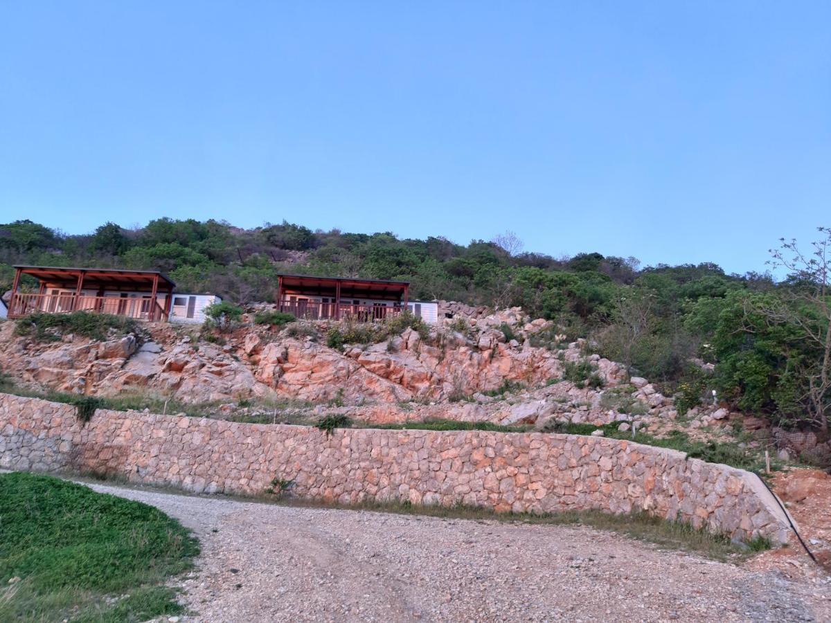 Mobile Home Apartment Camp 克罗诺维察 外观 照片