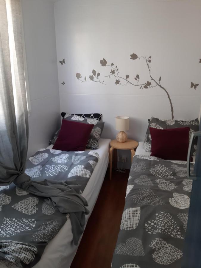 Mobile Home Apartment Camp 克罗诺维察 外观 照片
