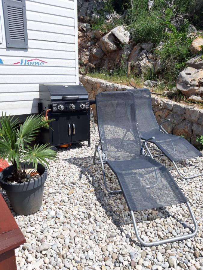 Mobile Home Apartment Camp 克罗诺维察 外观 照片