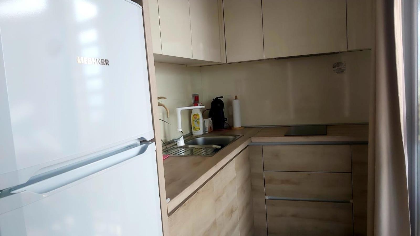 Mobile Home Apartment Camp 克罗诺维察 外观 照片